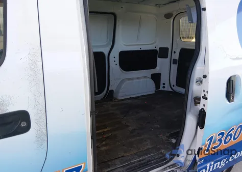 2019 Nissan Nv200 S из США, поврежденный, VIN 3N6CM0KN4KK704138